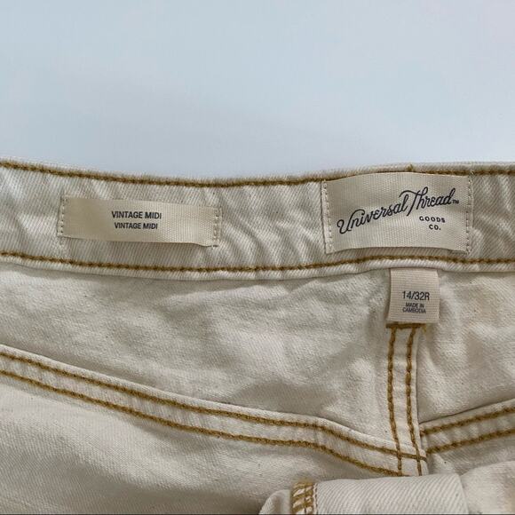 Universal Thread Cream Vintage Midi Denim Shorts Size 14 - Picture 4 of 6